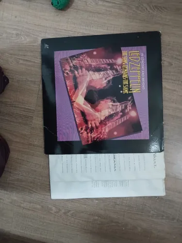 led zeppelin the song remains the same