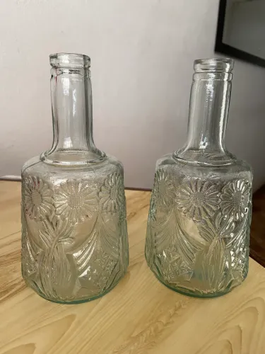 PAR DE GARRAFAS DE VIDRO VINTAGE