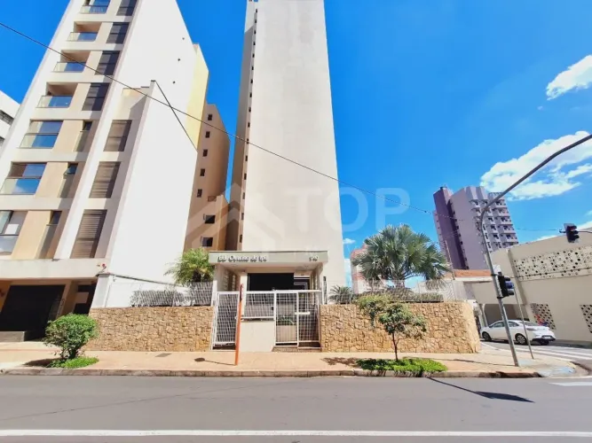 Apartamento para venda e locação com 3 quartos no Edifício Outeiro do Ipê São Carlos