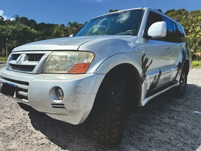 Mitsubishi Pajero Full GLS/gls/pkhpe 3.2 Dies.ti 5P 2006