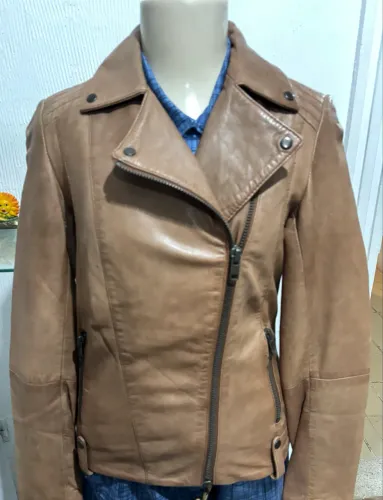 Jaqueta de couro ligitimo. NAF NAF _LE GRAND MECHANT LOOK -