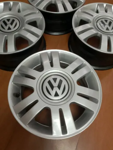 Jogo de rodas 14 - 4x100 vw - zeradas