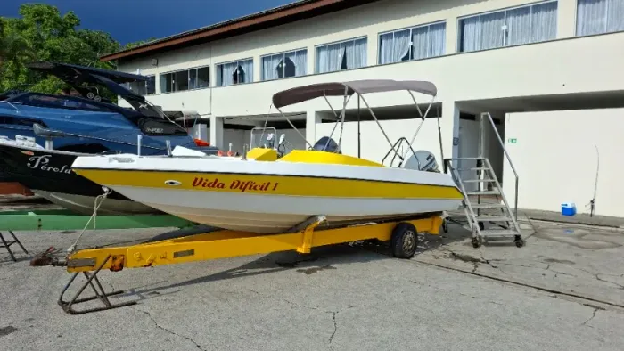 Lancha 19 pés, motor 90 HP Envirud - em perfeito estado e conservação, motor com 370 hs