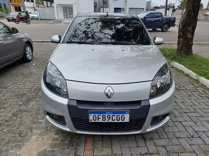 Renault Sandero Privilège Hi-flex 1.6 16V 5P AUT 2012