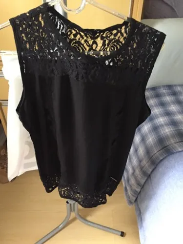 Blusa em renda