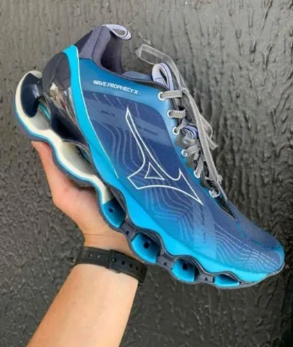 Lançamento Mizuno pro 10