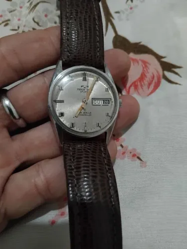 Relogio technos antigo Suíço em perfeito estado