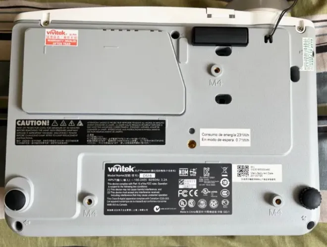 Projetor vivitek d518