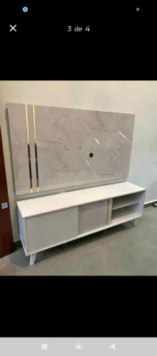 Painel para TV com rack suspenso