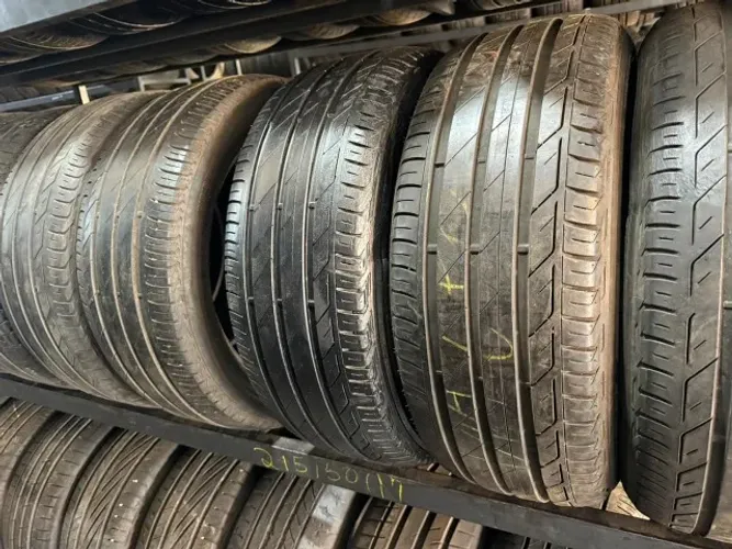 Pneu 215/50/17 Turanza Brd de 90 % vida útil