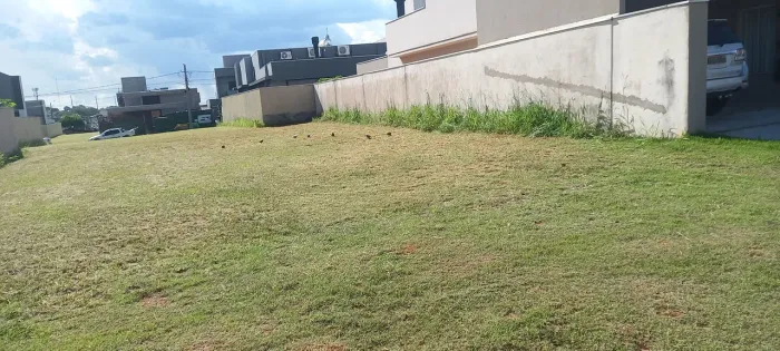 Vende um excelente terreno no Alphaville 2 em Campo Grande MS. 404,79 m²