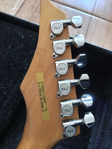 Guitarra Phil Pro Superstrat Ajustada por Edmar Luighi (2006) Legado IGT Estado Impecável