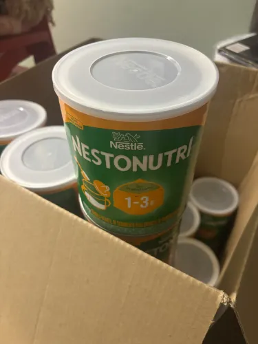 Lata de leite de 800g 4reais a unidade, comprando a partir de 10 faço a 3 reais cada