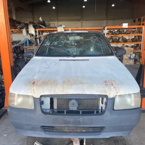 Sucata Fiat uno "Pitbull" 1.0 8v fire ano 2006 disponível para peças