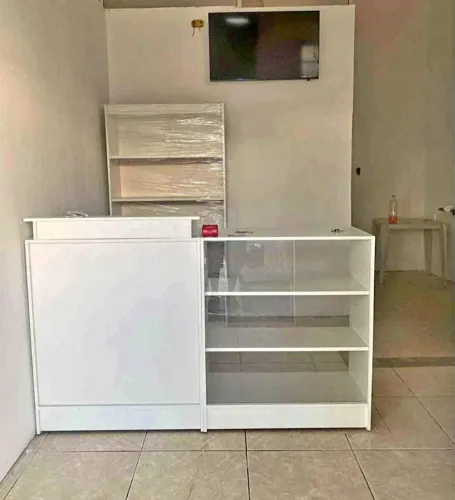 Balcões e prateleira para comércio MDF 