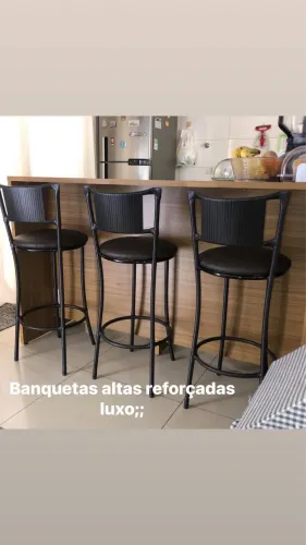 BANQUETAS PARA BALCÃO E BANCADAS