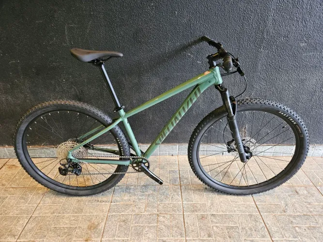 Specialized Rockhopper ELITE Tam. (P) 15 DEORE 11vel. (NOVA)