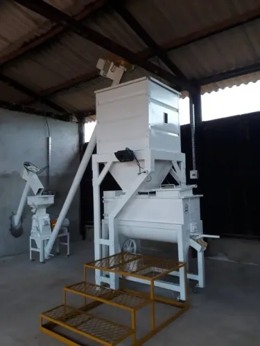 MISTURADOR HORIZONTAL 300KG