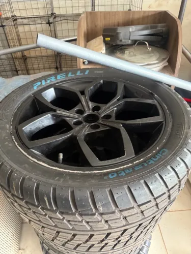 Jogo de rodas aro 18 pneu de Stock Car 