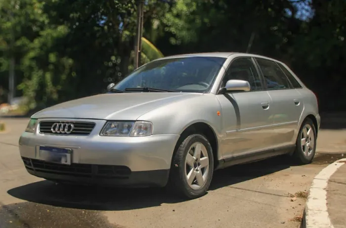 Audi A3 1.8 Turbo 5P Mec. 2000
