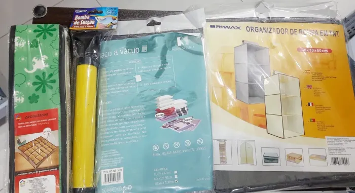 Organizadores de Roupa em TNT e saco a vacuo - 30x30x60cm