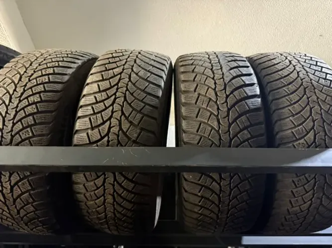 Pneu 225/45/17 Continental Sport 96% Vida util