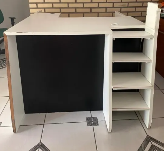 Vendo balcão comercial   Altura 88    Cm 1,35