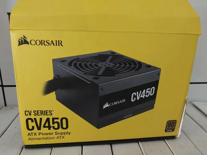 Fonte Corsair CV450 450W 80 Plus Bronze