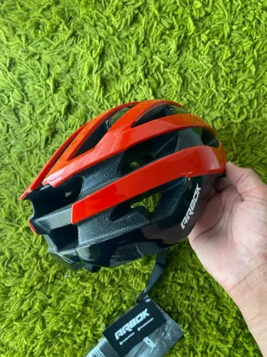 Capacete de Ciclismo ARBOK - Vermelho
