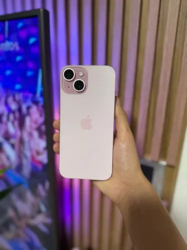 iPhone 15 128GB 100% bateria, Cor Pink, Garantia apple até 23 de Junho de 2025