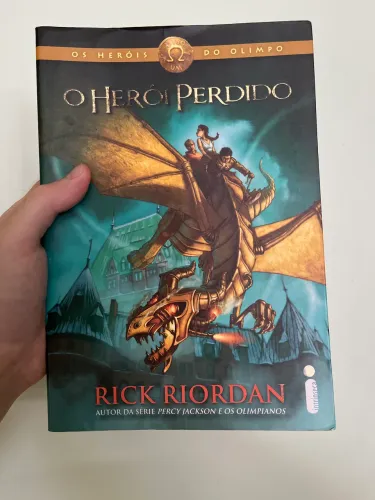 Livro O herói perdido - Saga os heróis do Olimpo