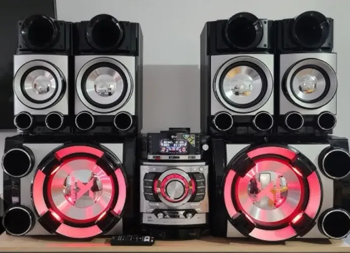 LG CM9520 X-METAL BASS DETALHES E FUNÇÕES.