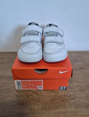 Tênis Nike N° 27