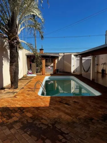 - CASA À VENDA NO RENASCER 