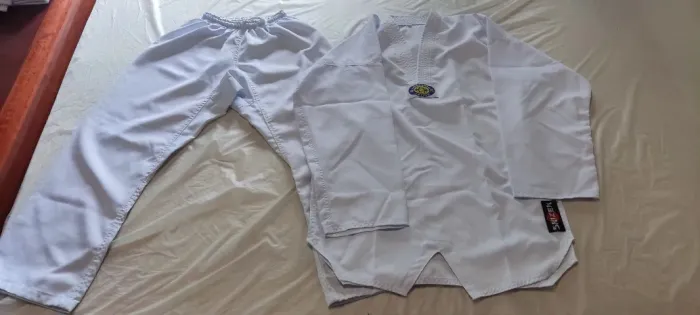 Dobok de Taewkondo - Marca Shizen