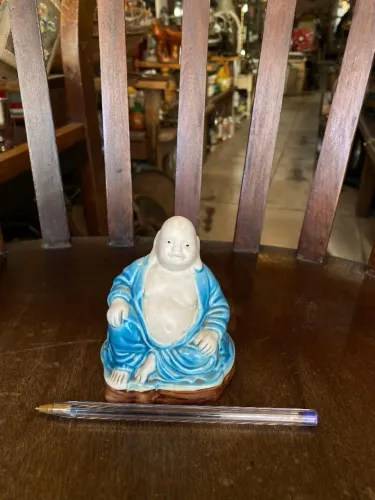 Antigo buda em porcelana (ref:133)