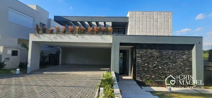 Casa à Venda no Condomínio Villa dos Pinheiros em Indaiatuba-SP!