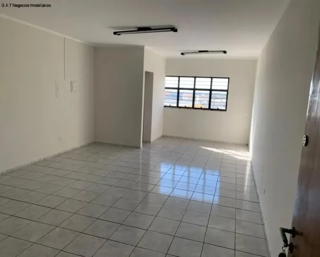 Oportunidade de Locação: Sala Comercial de 48,40m² na Vila Lucy, Sorocaba-SP. Venha confer