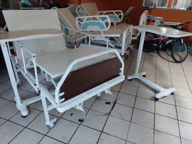 Cama hospitalar a partir de 1.899,com colchão. 