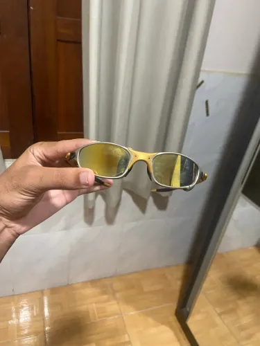 Óculos de sol esportivo espelhado