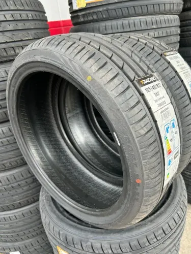 Pneu Trazano 195/40R17