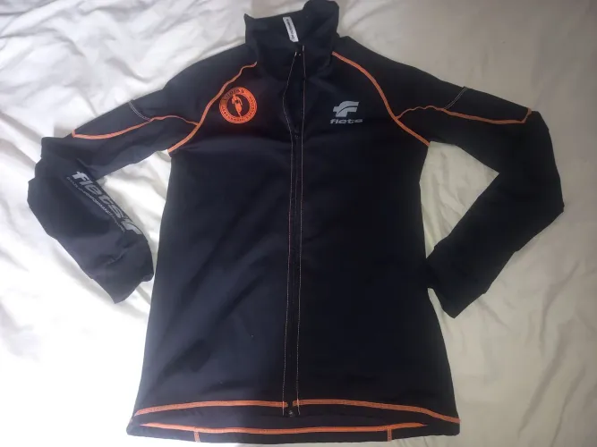 Blusa de treino tamanho M usada