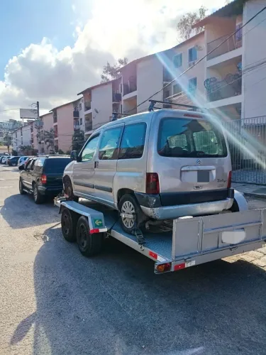 Guincho Reboque plataforma para carro moto quadriciclo pequenos barcos 