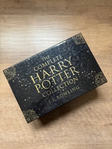 The Complete Harry Potter Collection (Adult Paperback Boxed Set)