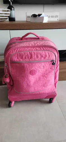 Mochila Kipling com Rodinhas Rosa