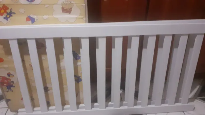 Vendo berço Americano desmontado 