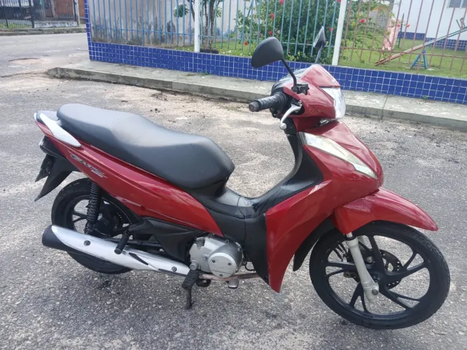 Honda biz 125 de mulher