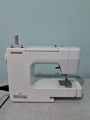 Maquina de costura Janome 1006