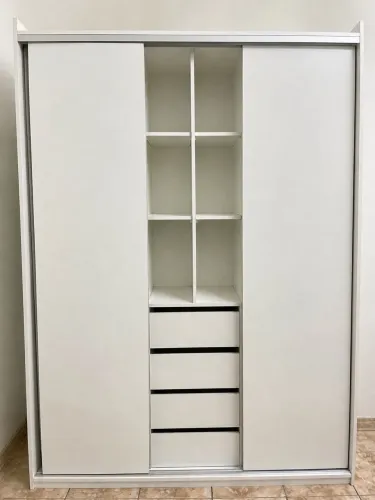 Guarda roupa modulado branco