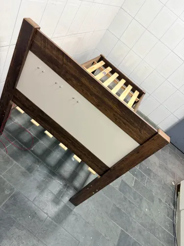 Cama solteiro nova 3 mês de usooo por apenas 250